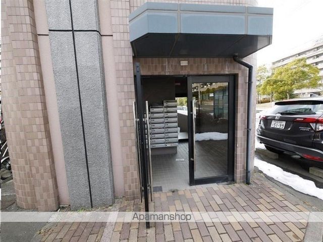 シェモア泉中央の玄関写真