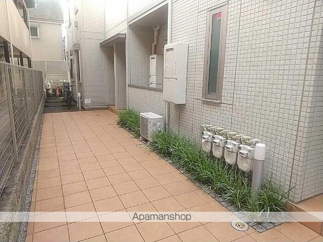 アビタシオン明大前[1LDK/38.32m2]のエントランス1