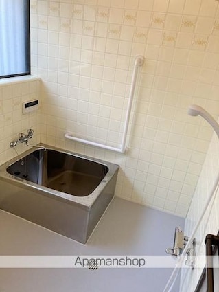 中央戸建[4K/78.61m2]のバス