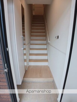 ＣＲＥＳＴＶＩＬＬＡ　Ⅱ[2LDK/57.25m2]の玄関