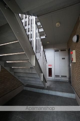クリスタルガーデンVの内装写真