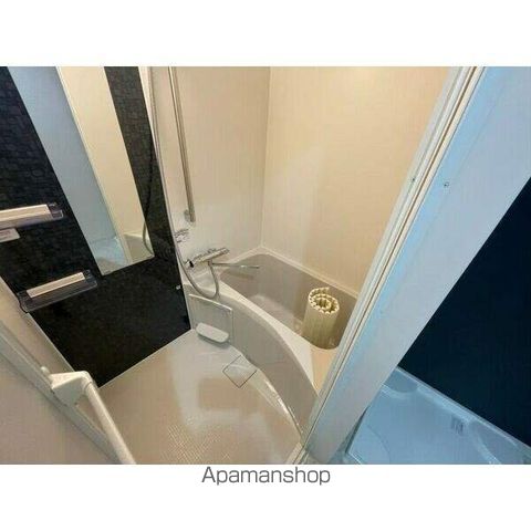 エヌエムスワサントディセットの内装写真