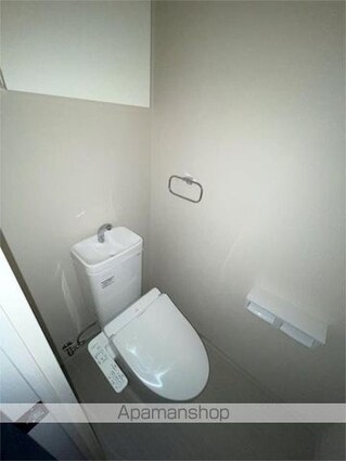 ＣＯＮＳＴＥＬＬＡＴＩＯＮ[1K/29.63m2]のトイレ