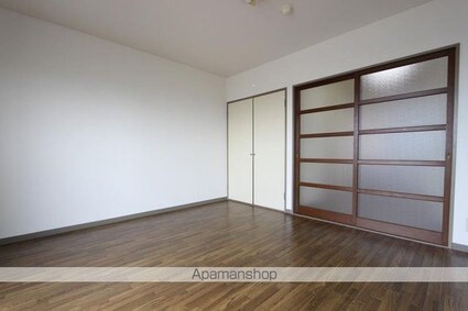 キング・ビー[1K/25.92m2]のリビング・居間