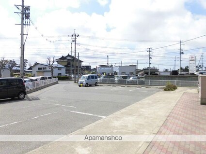 秋田県秋田市飯島川端１丁目[2DK/44.77m2]の駐車場2