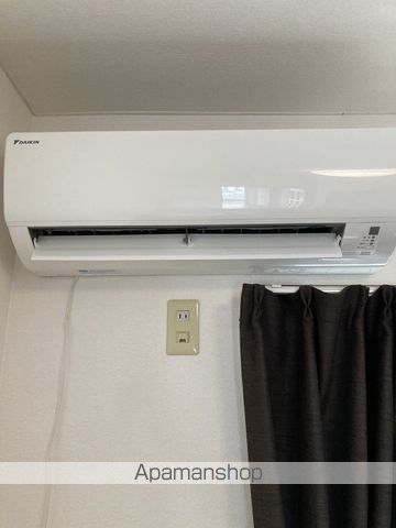 トゥエルブライツの内装写真