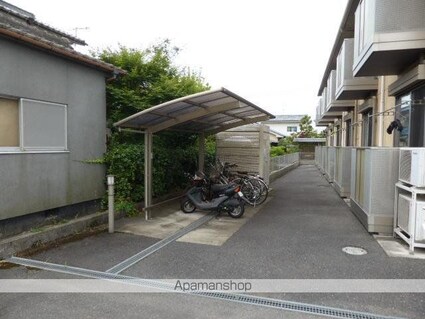 ウェル上加茂[1K/30.39m2]の駐車場2