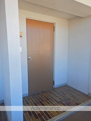 徳島県徳島市中昭和町１丁目[3DK/67.18m2]のエントランス1