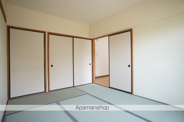 メゾンスーブニールの内装写真