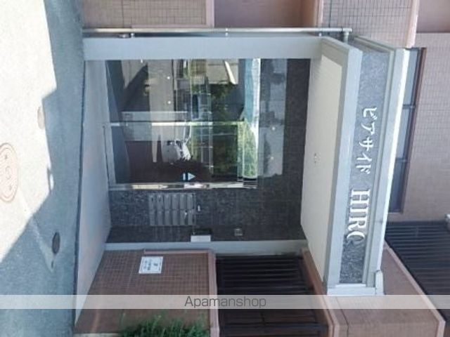 ビアサイドHIROの玄関写真
