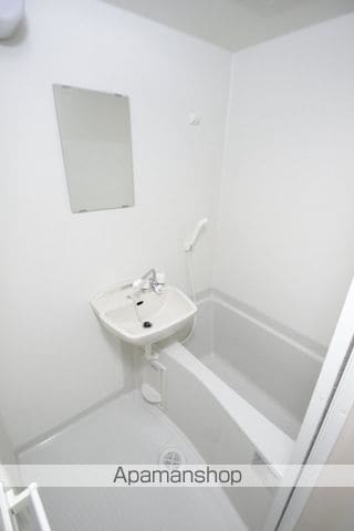 グローリーハイツIの内装写真