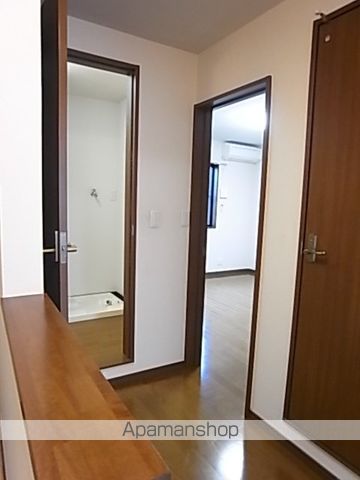アンプルール リーブル ゴールドクレストの内装写真