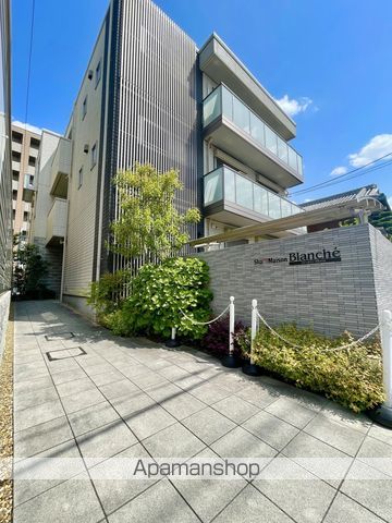 シャーメゾンブランシェの玄関写真