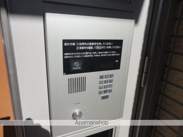 センプリーチェの内装写真