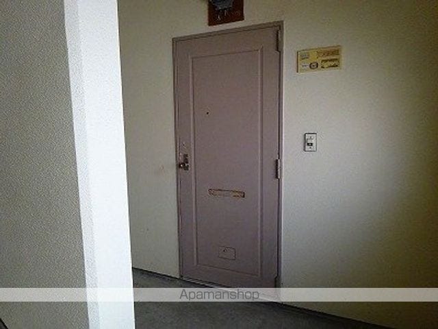 ヤマハマンションの玄関写真