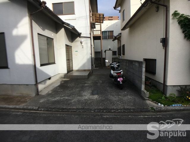 白石借家の外観写真