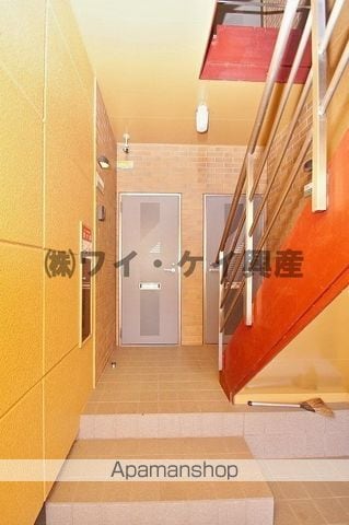 オアシス弐番館の玄関写真