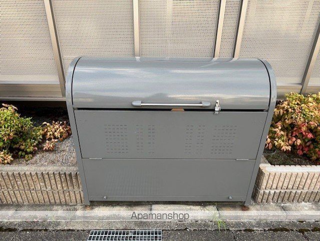 ファミーユ旭ヶ丘IIの外観写真