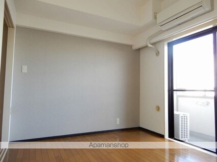 アゼリア明大前[1DK/28m2]のリビング・居間