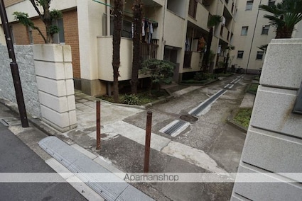 東京都新宿区河田町[2K/26.2m2]の共用部4