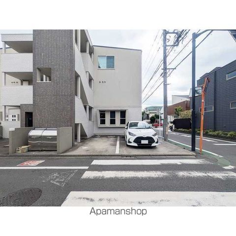 フェリス国立の外観写真