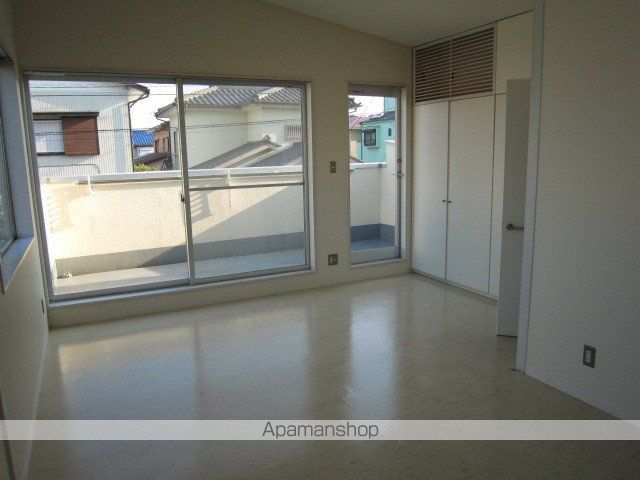 R+ATWINの内装写真