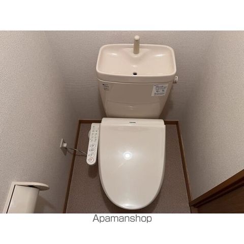 Surplus司の内装写真
