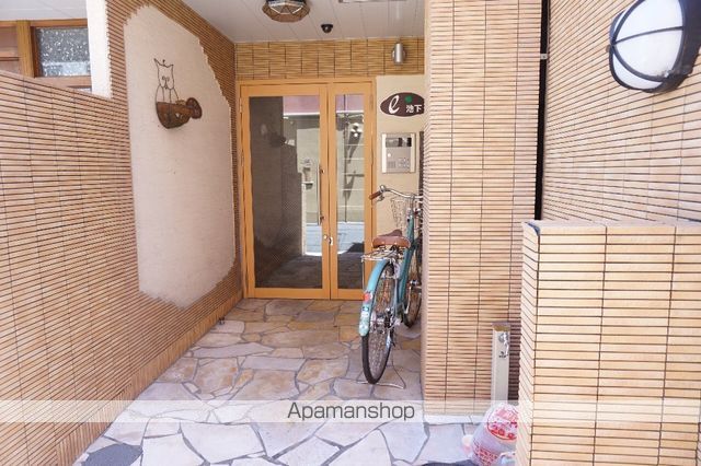 名古屋市東山線 池下駅 徒歩2分 4階建 築20年の玄関写真