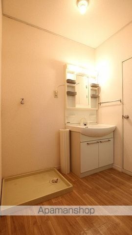ファーストヴューラ 八番館の内装写真