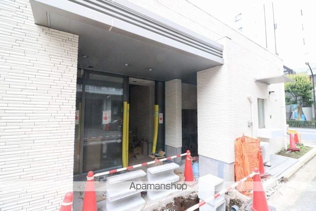 東京都武蔵野市境南町２丁目[1K/29.61m2]のエントランス