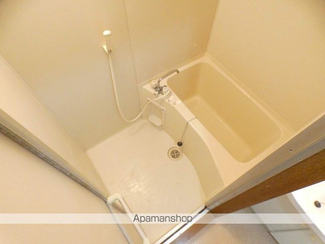 アセンブルの内装写真