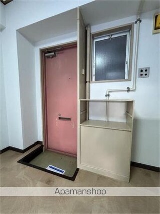 東陽第三関根ビル[2DK/31.83m2]の玄関