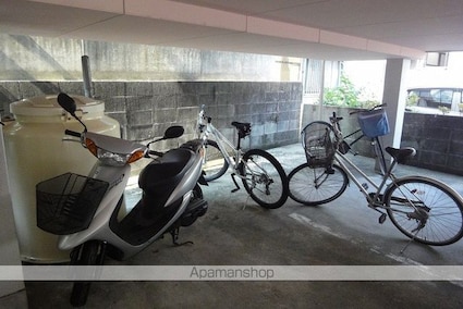 高知県高知市薊野西町２丁目[1R/22m2]の共用部1