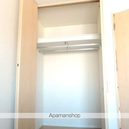 イーストコート[1K/30m2]の収納