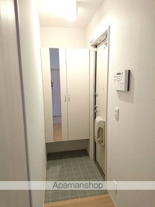 Ｄーｒｏｏｍ黄葉[3LDK/68.75m2]の玄関