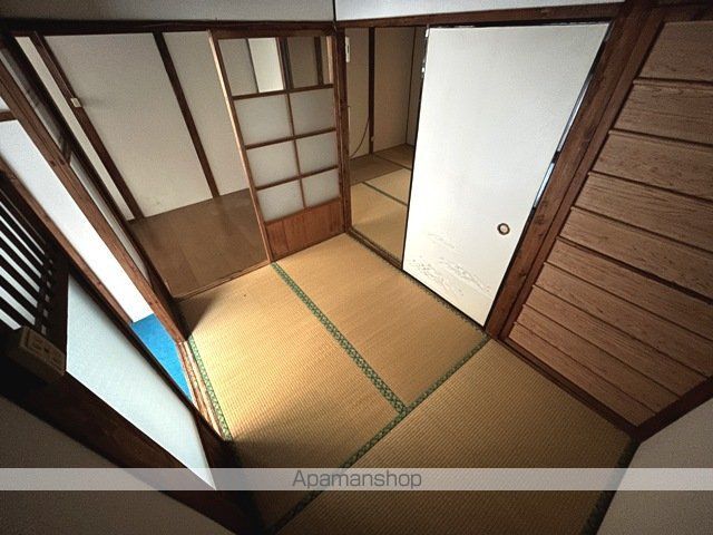 仲山貸家の内装写真