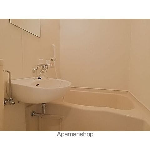 カーサ栄生の内装写真