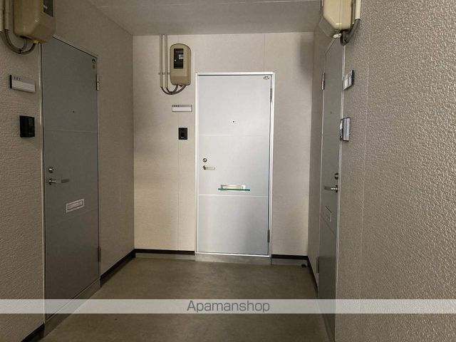 フローリッシュKAMIFURUの玄関写真