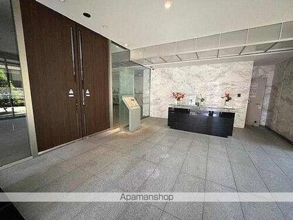 サーパスシティ城山公園[3LDK/83.14m2]の外観2