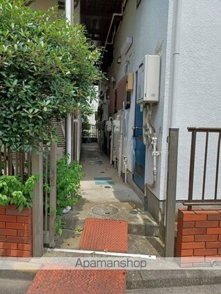 美里ハウス居村[1R/17.4m2]のエントランス