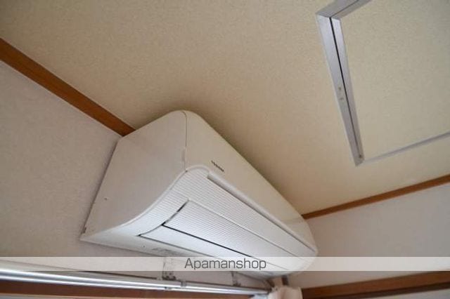 岩堂ビルの内装写真