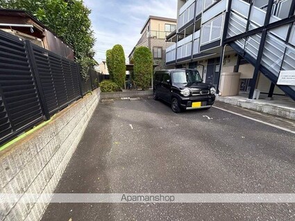 レオパレスβ[1K/19.87m2]の駐車場
