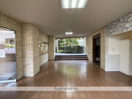 コミュニタス千代が丘Ｓ棟[3LDK/65.86m2]のロビー