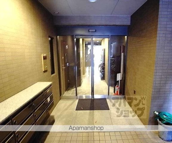 メゾン右近の玄関写真
