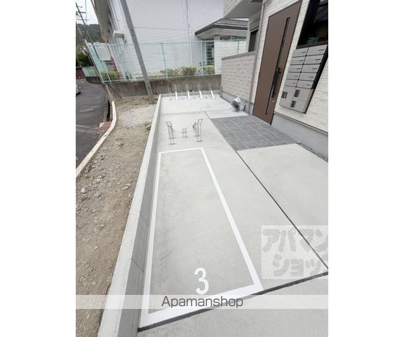 F ASECIA KUULEIのその他写真