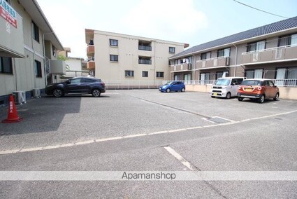 岡山県岡山市北区学南町２丁目[2LDK/52.8m2]の駐車場