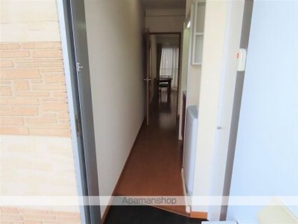 レオパレスサンズ[1K/22.35m2]の玄関1