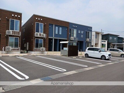 ヴィラスイート・ｃｏｔｏ　Ⅱ[1LDK/50.03m2]の駐車場