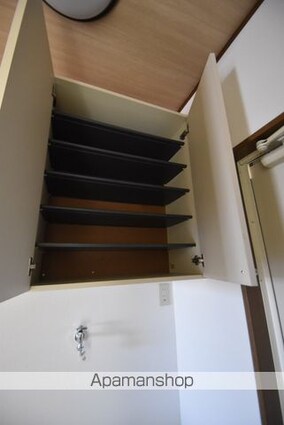 ルナパレスⅡ[1K/26.25m2]の玄関