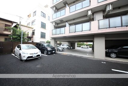 Ｓ－ＦＯＲＴ八王子南[1R/25.6m2]の駐車場